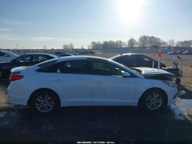 2015 Hyundai Sonata Se მანქანა იყიდება აუქციონზე, vin: 5NPE24AF2FH045396, აუქციონის ნომერი: 44630580