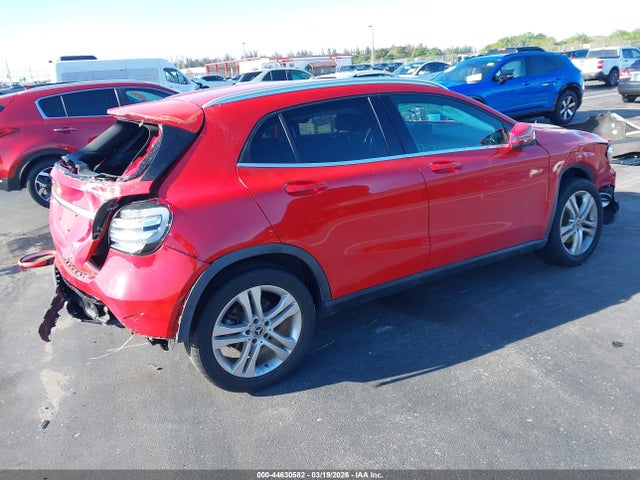 2019 MERCEDES-BENZ GLA 250 WDCTG4EBXKJ553949 Photo 3