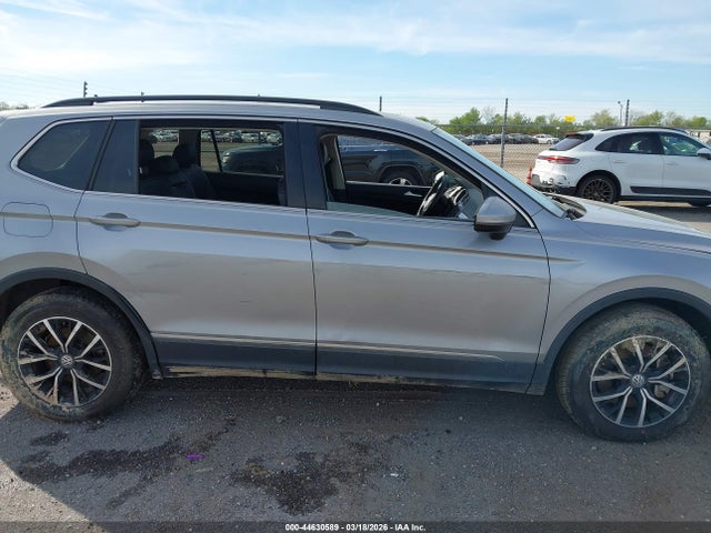 3VV3B7AX8MM112383 Volkswagen Tiguan 2.0t Se/2.0t Se R-line Black/2.0t Sel