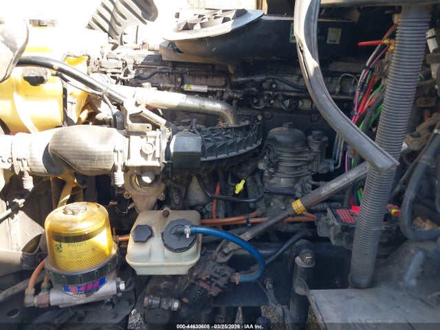 Freightliner Cascadia 125 2015 3AKJGLD50FSGC4651 Image 9