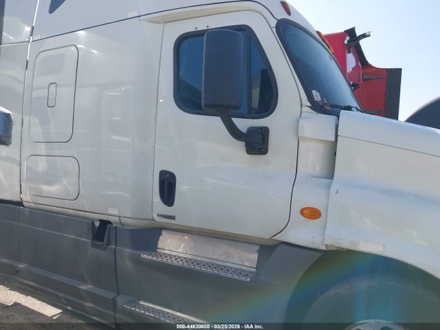 Freightliner Cascadia 125 2015 3AKJGLD50FSGC4651 Image 17