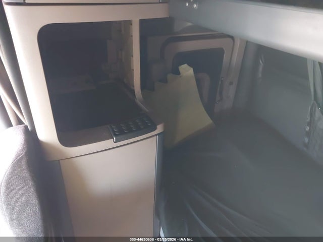 Freightliner Cascadia 125 2015 3AKJGLD50FSGC4651 Image 22