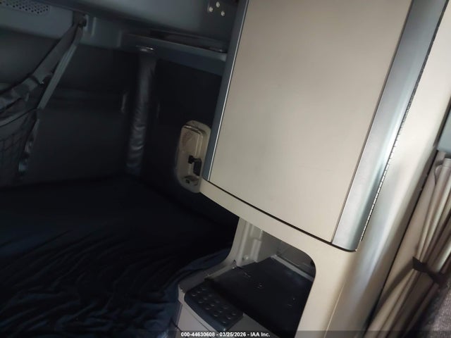 Freightliner Cascadia 125 2015 3AKJGLD50FSGC4651 Image 23