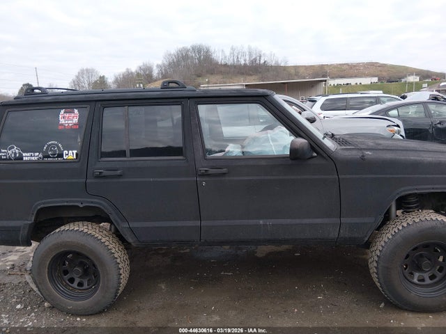 Продажа на аукционе авто 2000 Jeep Cherokee Sport, vin: 1J4FF48S1YL200217, номер лота: 44630616