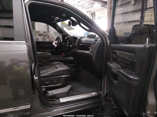 3C63R3RL2NG343680 RAM 3500 Limited 4x4 8&#039; Box
