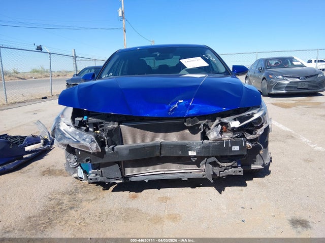 44630711 :رقم المزاد ، KMHLM4AG1PU585254 vin ، 2023 Hyundai Elantra Sel مزاد بيع