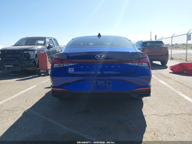 44630711 :رقم المزاد ، KMHLM4AG1PU585254 vin ، 2023 Hyundai Elantra Sel مزاد بيع