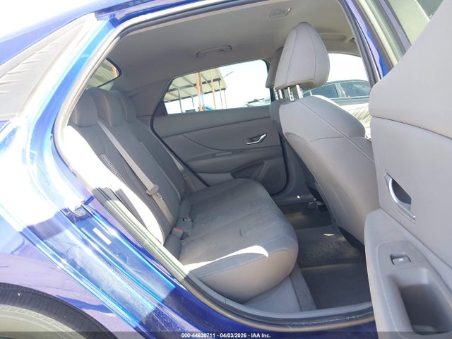 44630711 :رقم المزاد ، KMHLM4AG1PU585254 vin ، 2023 Hyundai Elantra Sel مزاد بيع
