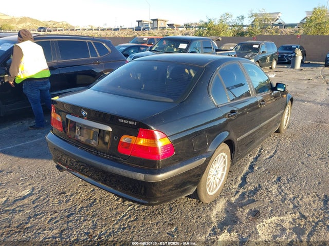 44630735 :رقم المزاد ، WBAET37443NJ39365 vin ، 2003 Bmw 325i مزاد بيع