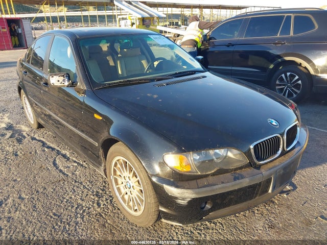 44630735 :رقم المزاد ، WBAET37443NJ39365 vin ، 2003 Bmw 325i مزاد بيع