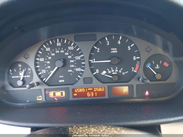 44630735 :رقم المزاد ، WBAET37443NJ39365 vin ، 2003 Bmw 325i مزاد بيع