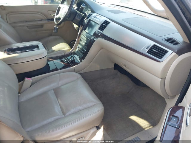 2012 CADILLAC ESCALADE EXT 3GYT4NEF2CG117858 Photo 4