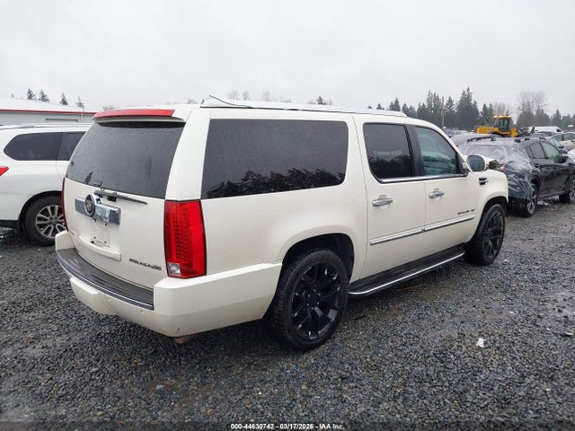 Aukcja sprzedaży 2010 Cadillac Escalade Esv Luxury, vin: 1GYUKHEF6AR157868, numer aukcji: 44630742