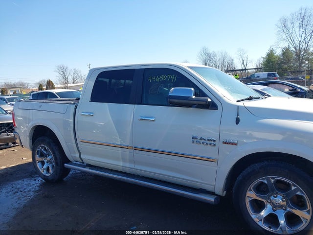 44630791 :رقم المزاد ، 1C6RR7NT1HS667384 vin ، 2017 Ram 1500 Laramie  4x4 5'7 Box مزاد بيع
