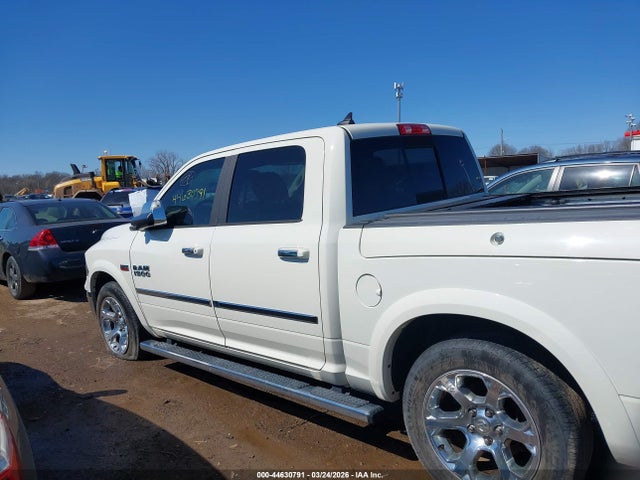 44630791 :رقم المزاد ، 1C6RR7NT1HS667384 vin ، 2017 Ram 1500 Laramie  4x4 5'7 Box مزاد بيع