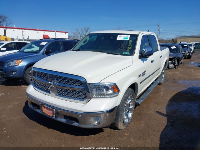 44630791 :رقم المزاد ، 1C6RR7NT1HS667384 vin ، 2017 Ram 1500 Laramie  4x4 5'7 Box مزاد بيع