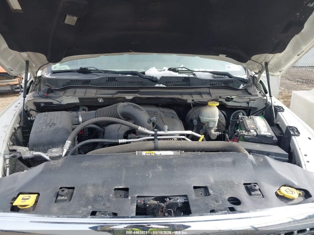 44630791 :رقم المزاد ، 1C6RR7NT1HS667384 vin ، 2017 Ram 1500 Laramie  4x4 5'7 Box مزاد بيع