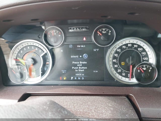 44630791 :رقم المزاد ، 1C6RR7NT1HS667384 vin ، 2017 Ram 1500 Laramie  4x4 5'7 Box مزاد بيع