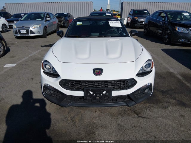 Fiat 124 Spider Abarth 2018 JC1NFAEK9J0138980 Image 12