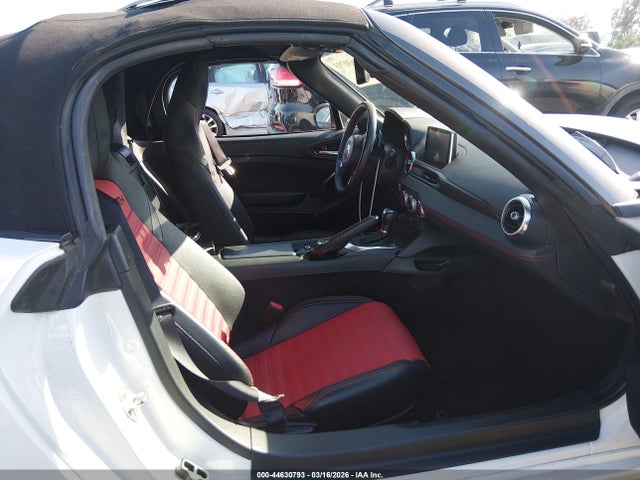 2018 FIAT 124 SPIDER JC1NFAEK9J0138980 Photo 4