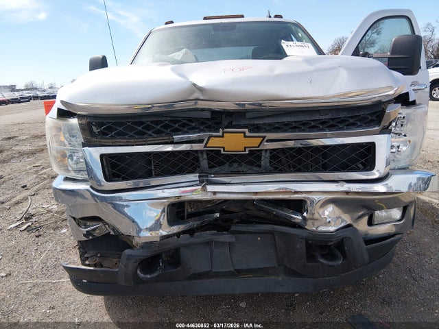 2014 Chevrolet Silverado 2500hd Lt მანქანა იყიდება აუქციონზე, vin: 1GC1KXCG6EF144558, აუქციონის ნომერი: 44630852