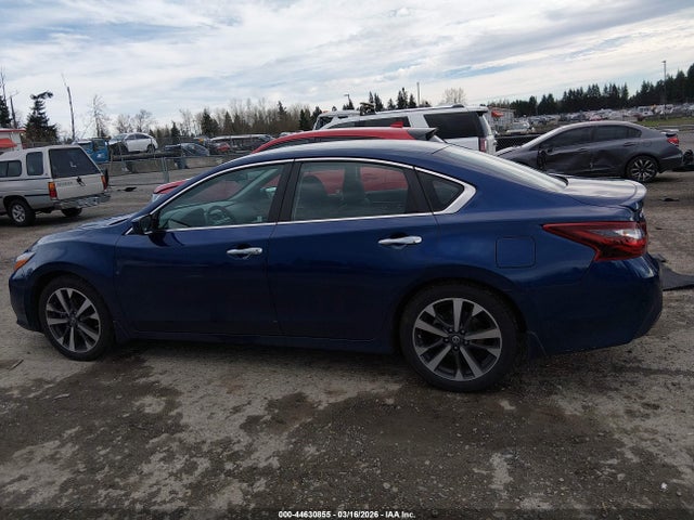 1N4AL3AP4HN325652 Nissan Altima 2.5 Sr
