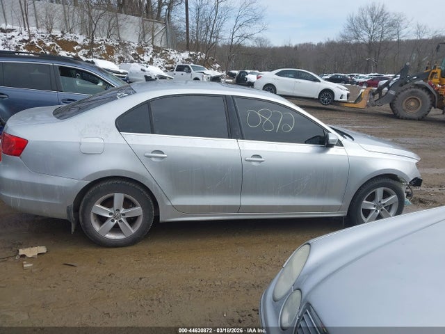 44630872 :رقم المزاد ، 3VWLL7AJ3DM442016 vin ، 2013 Volkswagen Jetta 2.0l Tdi مزاد بيع