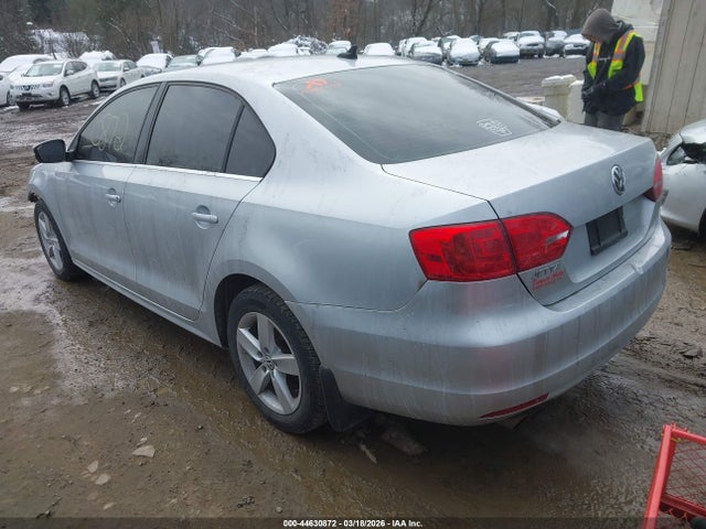 44630872 :رقم المزاد ، 3VWLL7AJ3DM442016 vin ، 2013 Volkswagen Jetta 2.0l Tdi مزاد بيع