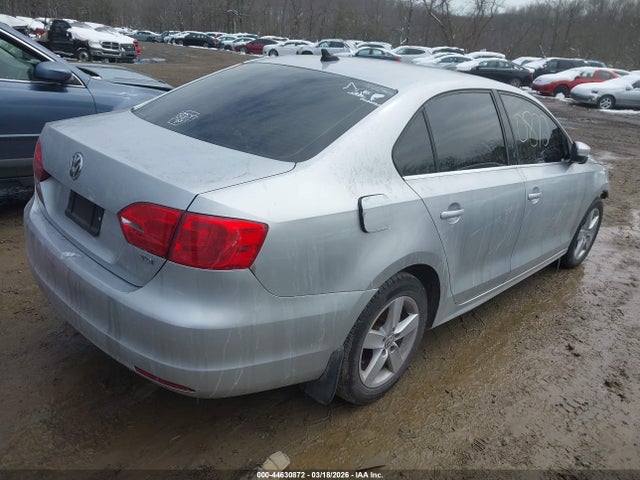 44630872 :رقم المزاد ، 3VWLL7AJ3DM442016 vin ، 2013 Volkswagen Jetta 2.0l Tdi مزاد بيع