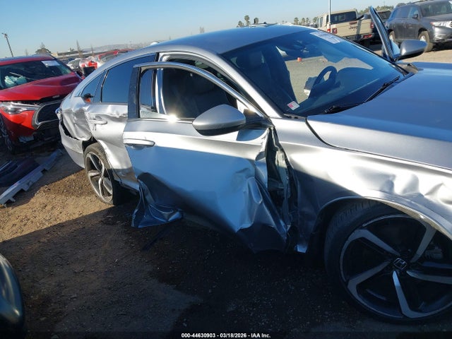1HGCV1F33JA246270 Honda Accord Sport