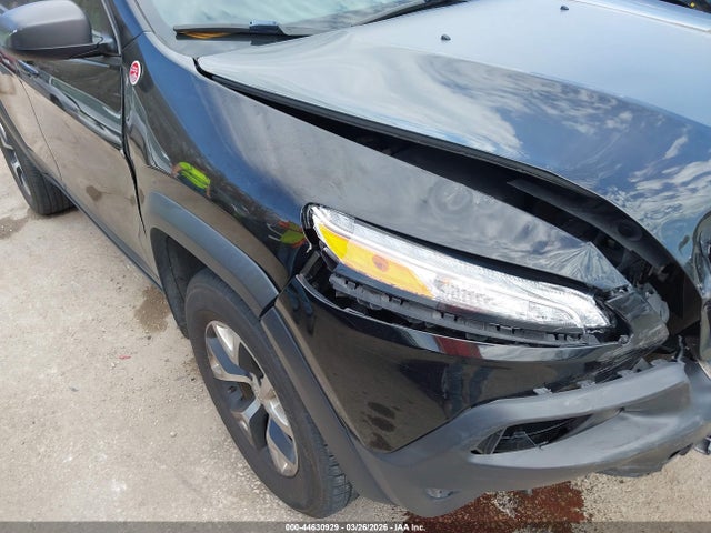 44630929 :رقم المزاد ، 1C4PJMBS5HW615525 vin ، 2017 Jeep Cherokee Trailhawk 4x4 مزاد بيع