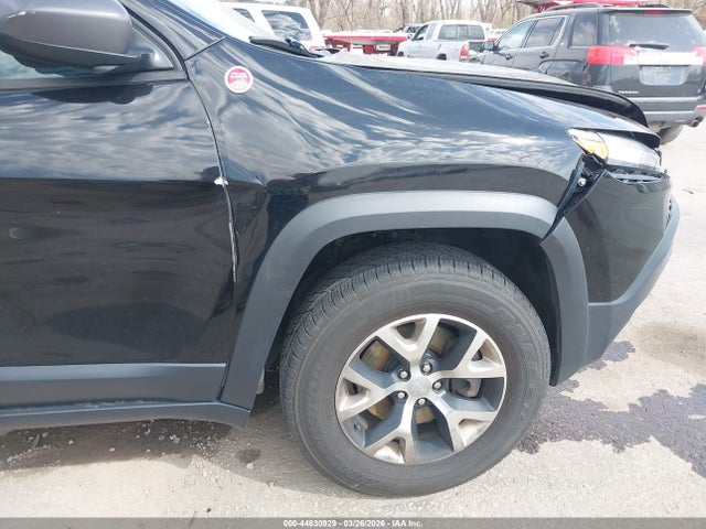 44630929 :رقم المزاد ، 1C4PJMBS5HW615525 vin ، 2017 Jeep Cherokee Trailhawk 4x4 مزاد بيع