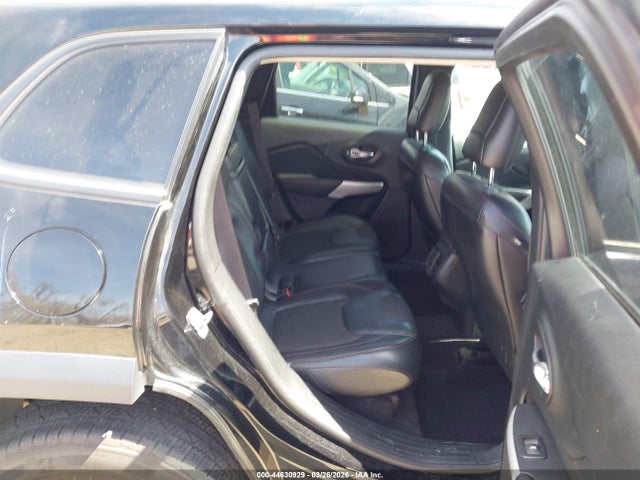 44630929 :رقم المزاد ، 1C4PJMBS5HW615525 vin ، 2017 Jeep Cherokee Trailhawk 4x4 مزاد بيع