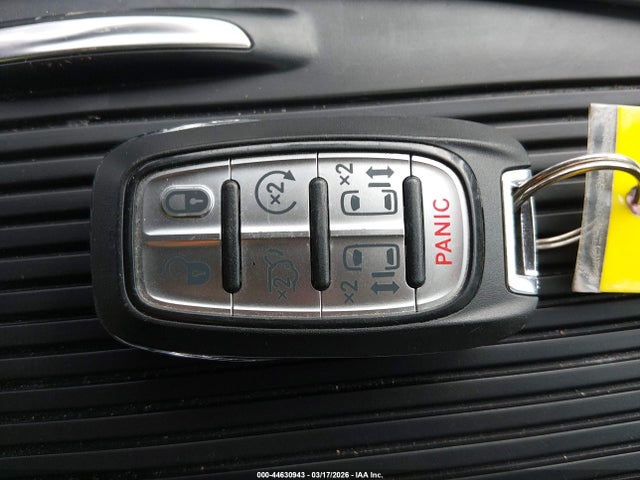 2023 Chrysler Pacifica Touring L მანქანა იყიდება აუქციონზე, vin: 2C4RC1BG9PR621378, აუქციონის ნომერი: 44630943