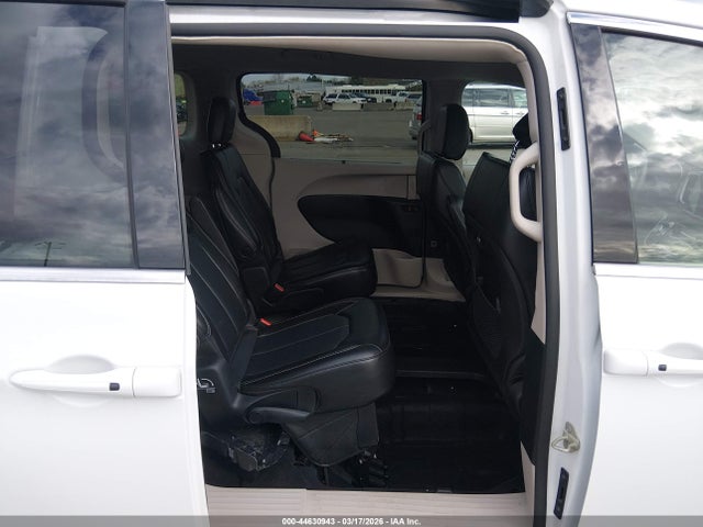 2023 Chrysler Pacifica Touring L მანქანა იყიდება აუქციონზე, vin: 2C4RC1BG9PR621378, აუქციონის ნომერი: 44630943