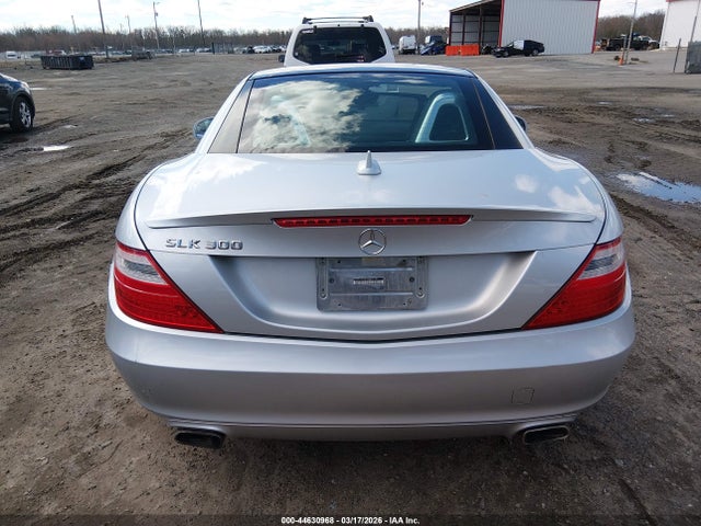 2016 Mercedes-benz Slk 300 მანქანა იყიდება აუქციონზე, vin: WDDPK3JA6GF119394, აუქციონის ნომერი: 44630968
