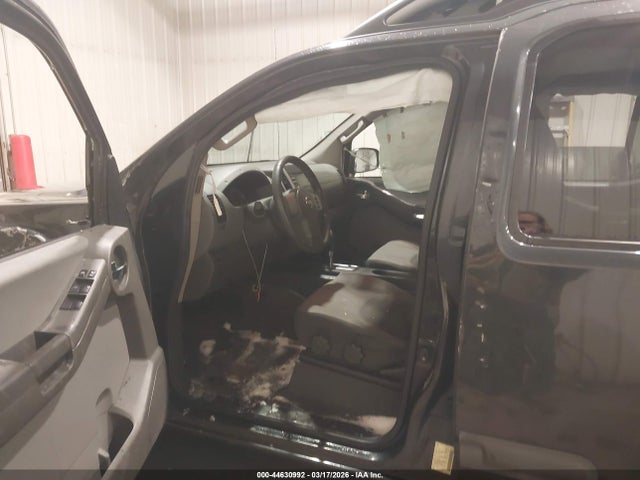 Продажа на аукционе авто 2013 Nissan Xterra S, vin: 5N1AN0NW6DN813995, номер лота: 44630992