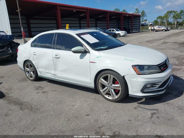 44631016 :رقم المزاد ، 3VW4T7AJ3HM366226 vin ، 2017 Volkswagen Jetta Gli مزاد بيع