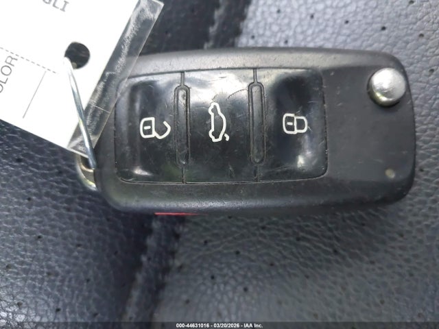 44631016 :رقم المزاد ، 3VW4T7AJ3HM366226 vin ، 2017 Volkswagen Jetta Gli مزاد بيع