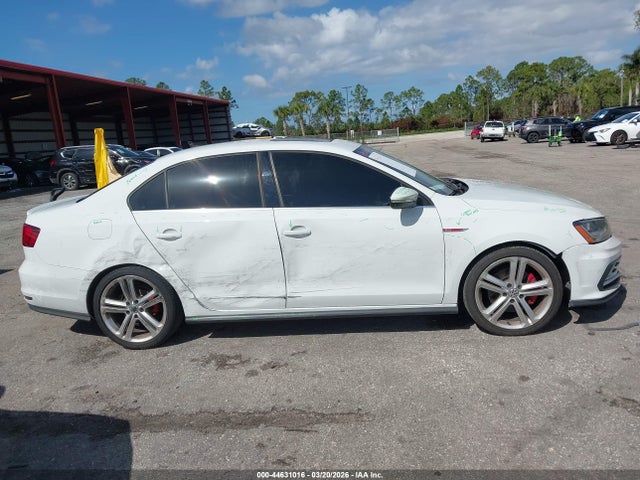 44631016 :رقم المزاد ، 3VW4T7AJ3HM366226 vin ، 2017 Volkswagen Jetta Gli مزاد بيع