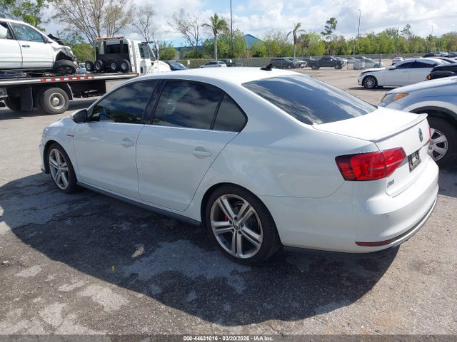 44631016 :رقم المزاد ، 3VW4T7AJ3HM366226 vin ، 2017 Volkswagen Jetta Gli مزاد بيع