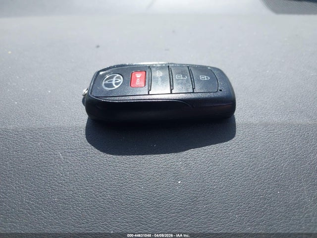 Toyota Corolla Hybrid Le 2024 JTDBCMFEXRJ018913 Image 11