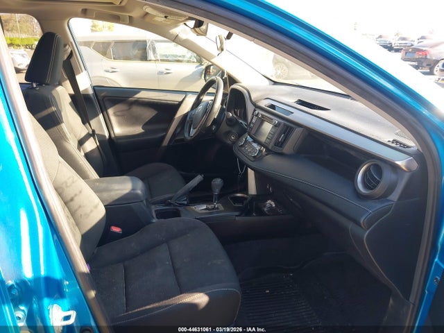 JTMWFREV4JD118483 Toyota Rav4 Xle