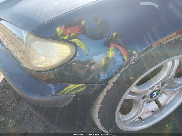 44631178 :رقم المزاد ، WBAEV53434KM34570 vin ، 2004 Bmw 330i مزاد بيع