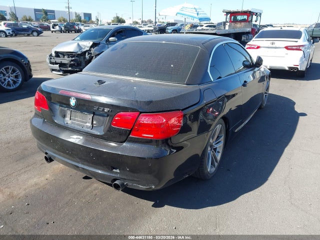 2011 BMW 335IS WBADX1C50BE570013 Photo 3