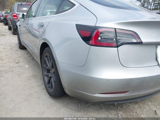 Продаж на аукціоні авто 2018 Tesla Model 3, vin: 5YJ3E1EA5JF019149, номер лоту: 44631196