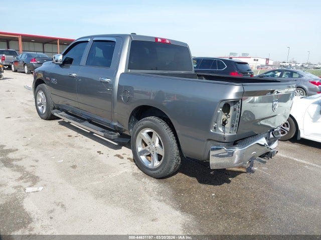 2013 RAM 1500 1C6RR6KT4DS674662 Photo 2