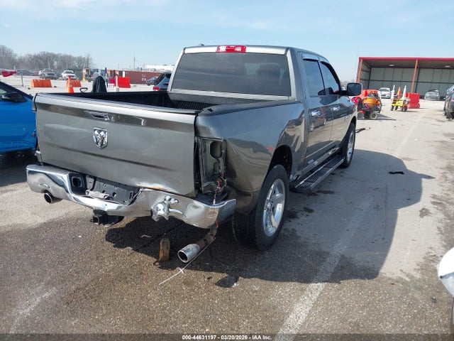 2013 RAM 1500 1C6RR6KT4DS674662 Photo 3