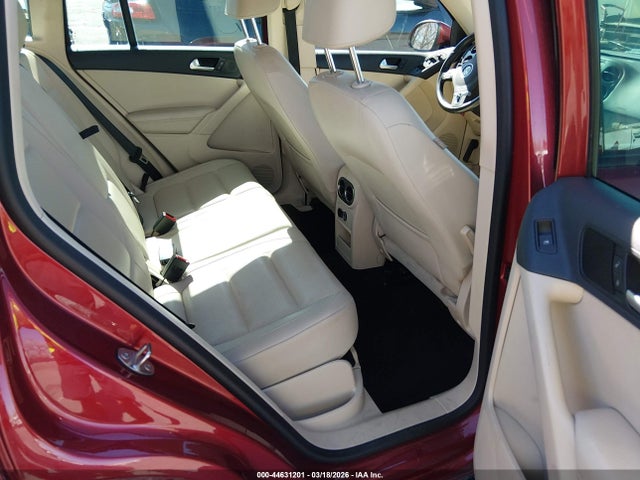 2014 Volkswagen Tiguan Se მანქანა იყიდება აუქციონზე, vin: WVGBV3AX3EW086993, აუქციონის ნომერი: 44631201