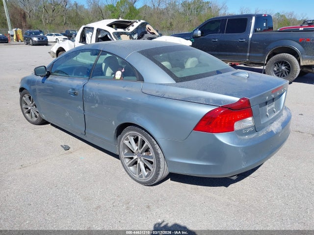 2013 VOLVO C70 YV1672MC7DJ138540 Photo 2